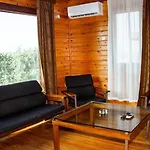Zambak Village & Restaurant Superb Seafront Location ! Guest house Agios Georgios (Girne)
