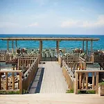 Zambak Village & Restaurant Superb Seafront Location !