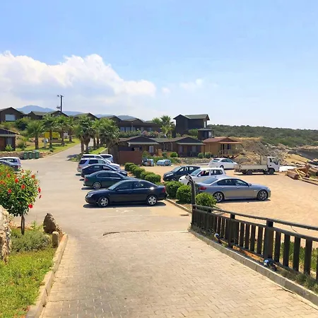 بيت ضيافة Zambak Village & Restaurant Superb Seafront Location !