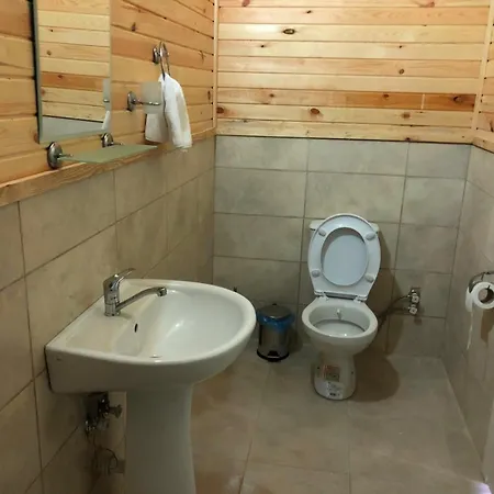 Zambak Village & Restaurant Superb Seafront Location ! Pensionat Agios Georgios (Girne)
