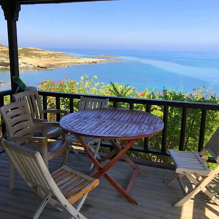 Zambak Village & Restaurant Superb Seafront Location ! Pensionat *