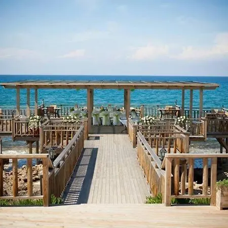 Zambak Village & Restaurant Superb Seafront Location !