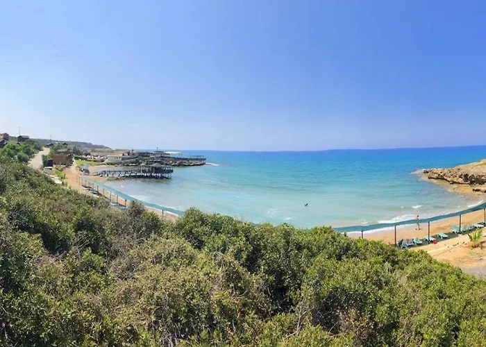 Penzion Zambak Village & Restaurant Superb Seafront Location !