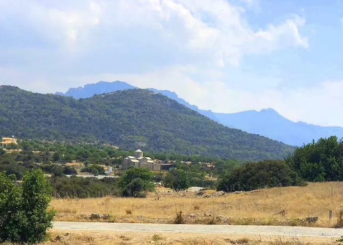 Zambak Village & Restaurant Superb Seafront Location !