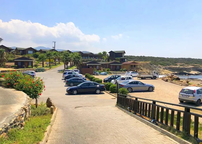 Penzion Zambak Village & Restaurant Superb Seafront Location !