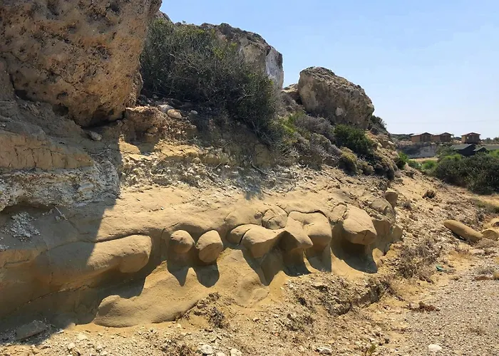 Zambak Village & Restaurant Superb Seafront Location !