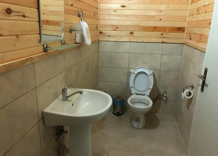 Zambak Village & Restaurant Superb Seafront Location ! Gasthof Agios Georgios (Girne)