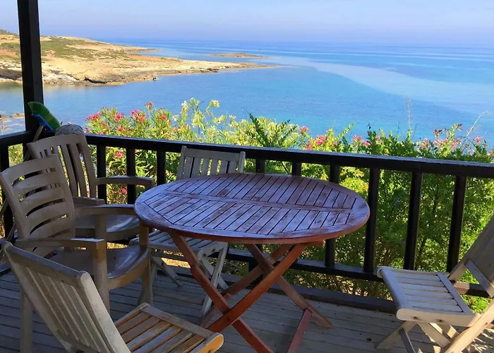 Zambak Village & Restaurant Superb Seafront Location ! Penzion 3*