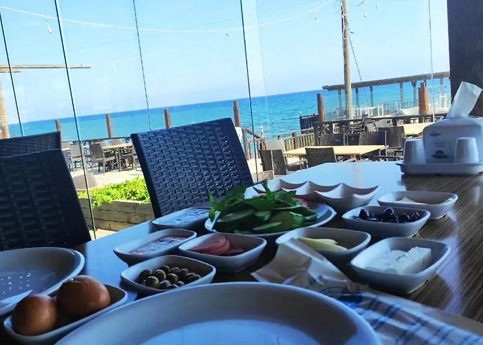 Zambak Village & Restaurant Superb Seafront Location ! Gasthof