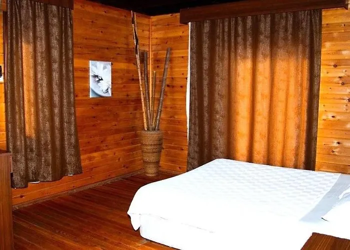 Gasthof Zambak Village & Restaurant Superb Seafront Location ! 3*